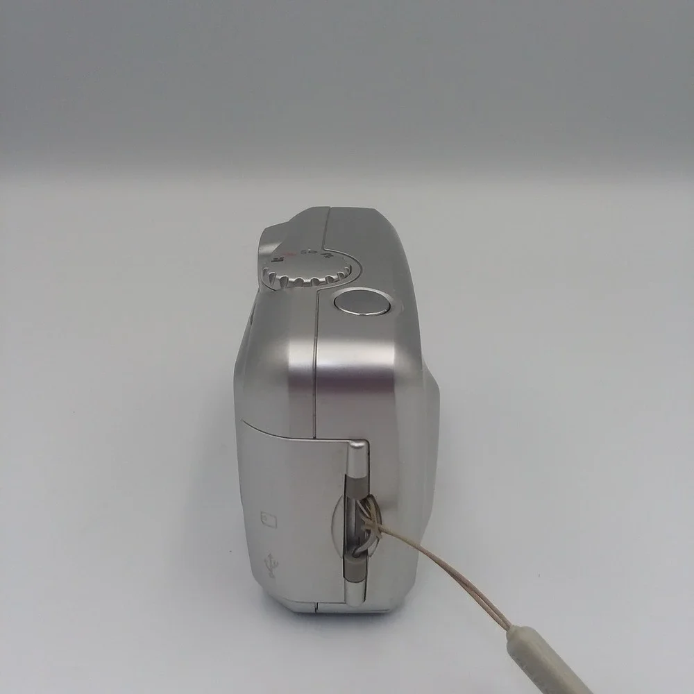 Kodak EasyShare CX7300 3.2MP Digital Camera & Manual Silver‎ - Tested Working